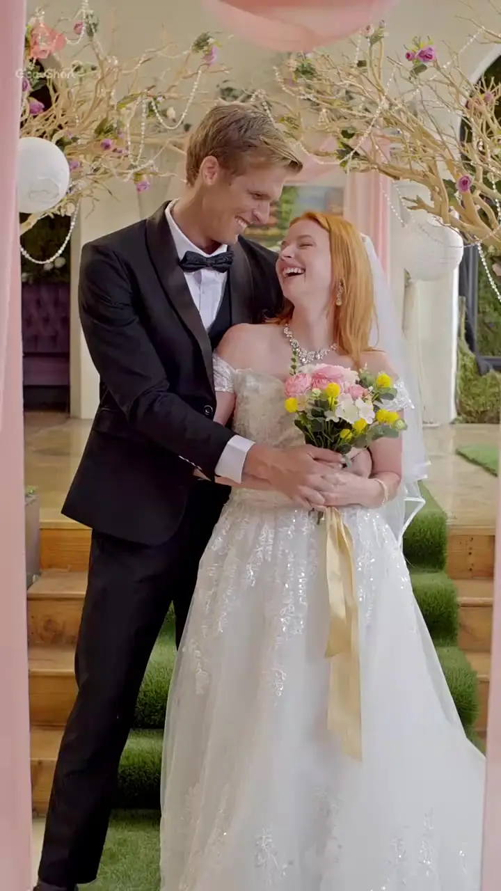 Episode 1 - Smile My Cheating Husband You're on Camera